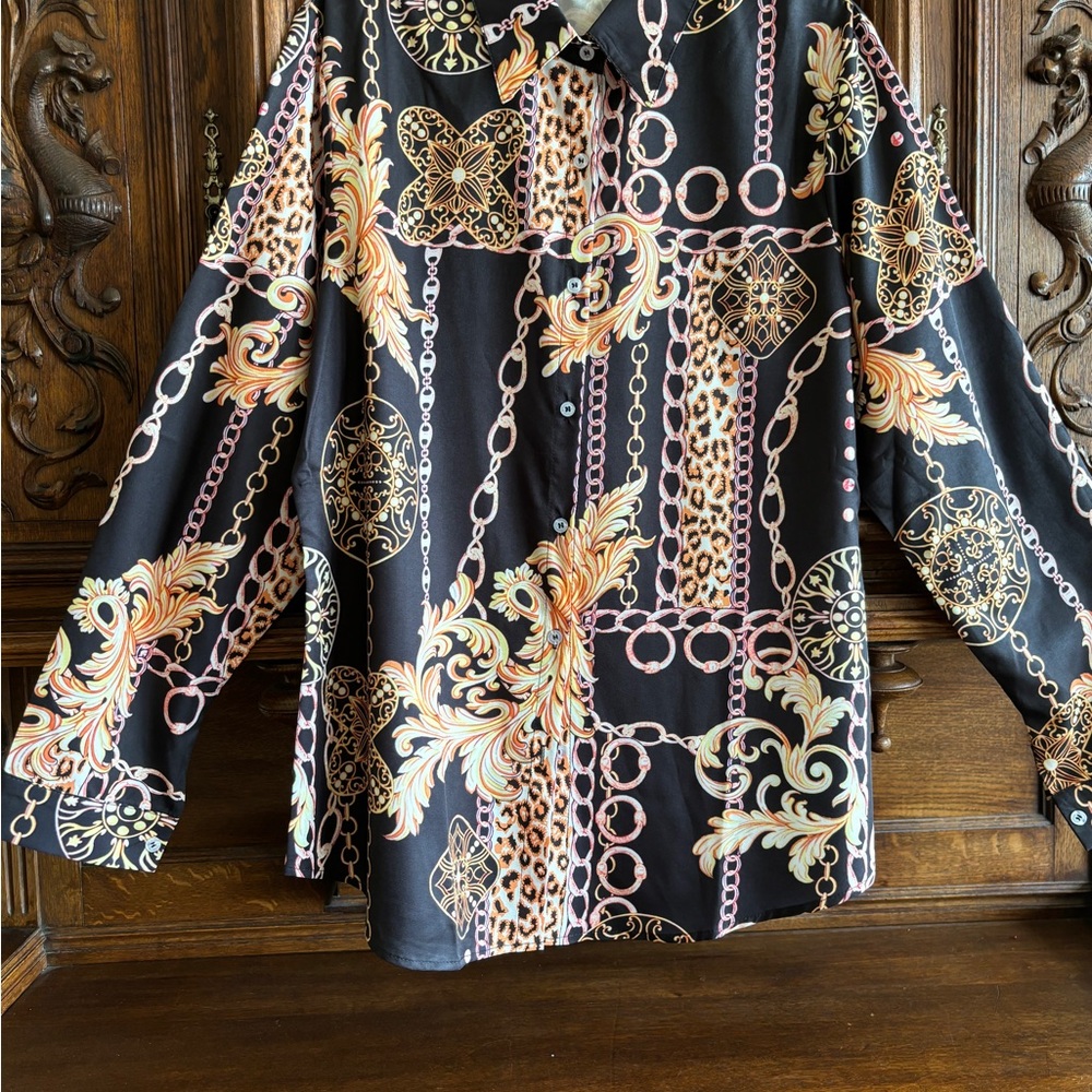 NWT- BLOUSE - Picture 6 of 14